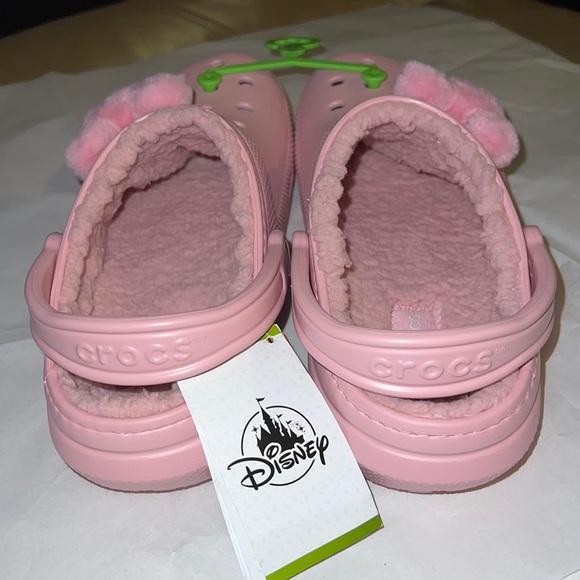 (M9/W11) UNISEX DISNEY Minnie Holiday Fuzzy Pon Pon CROCS - Picture 8 of 16